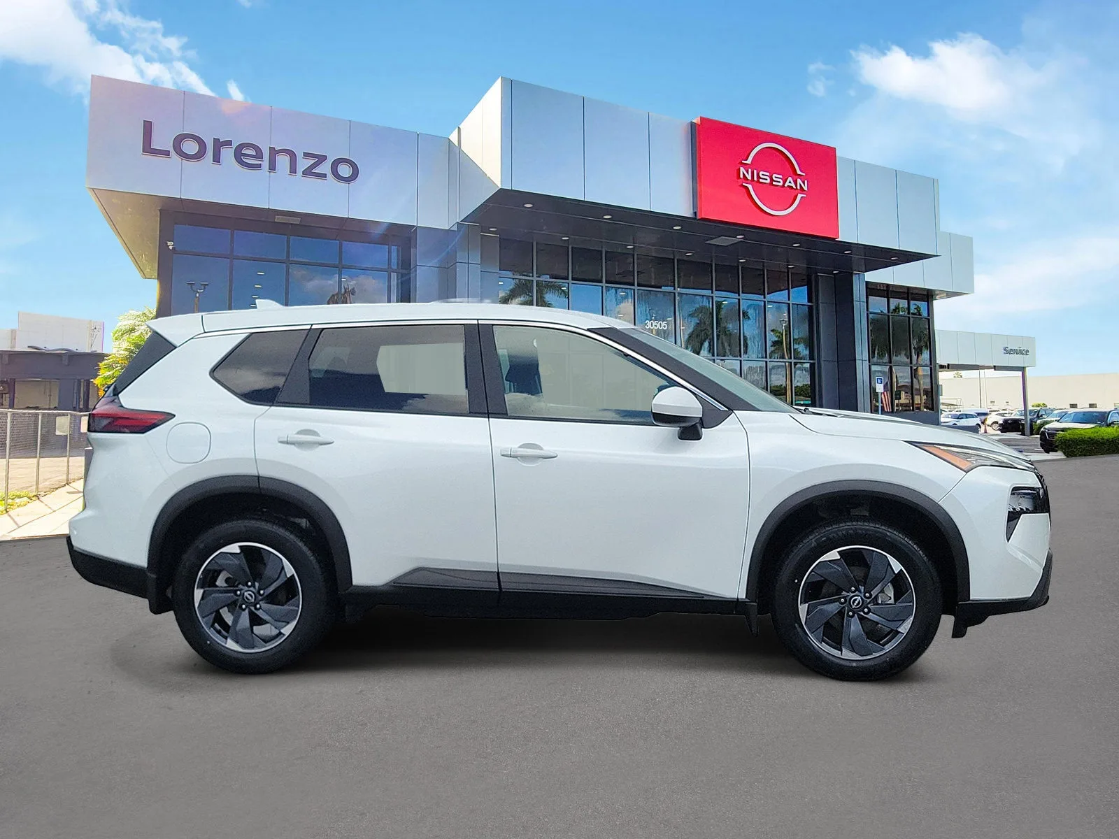 2025 Nissan Rogue SV photo 4