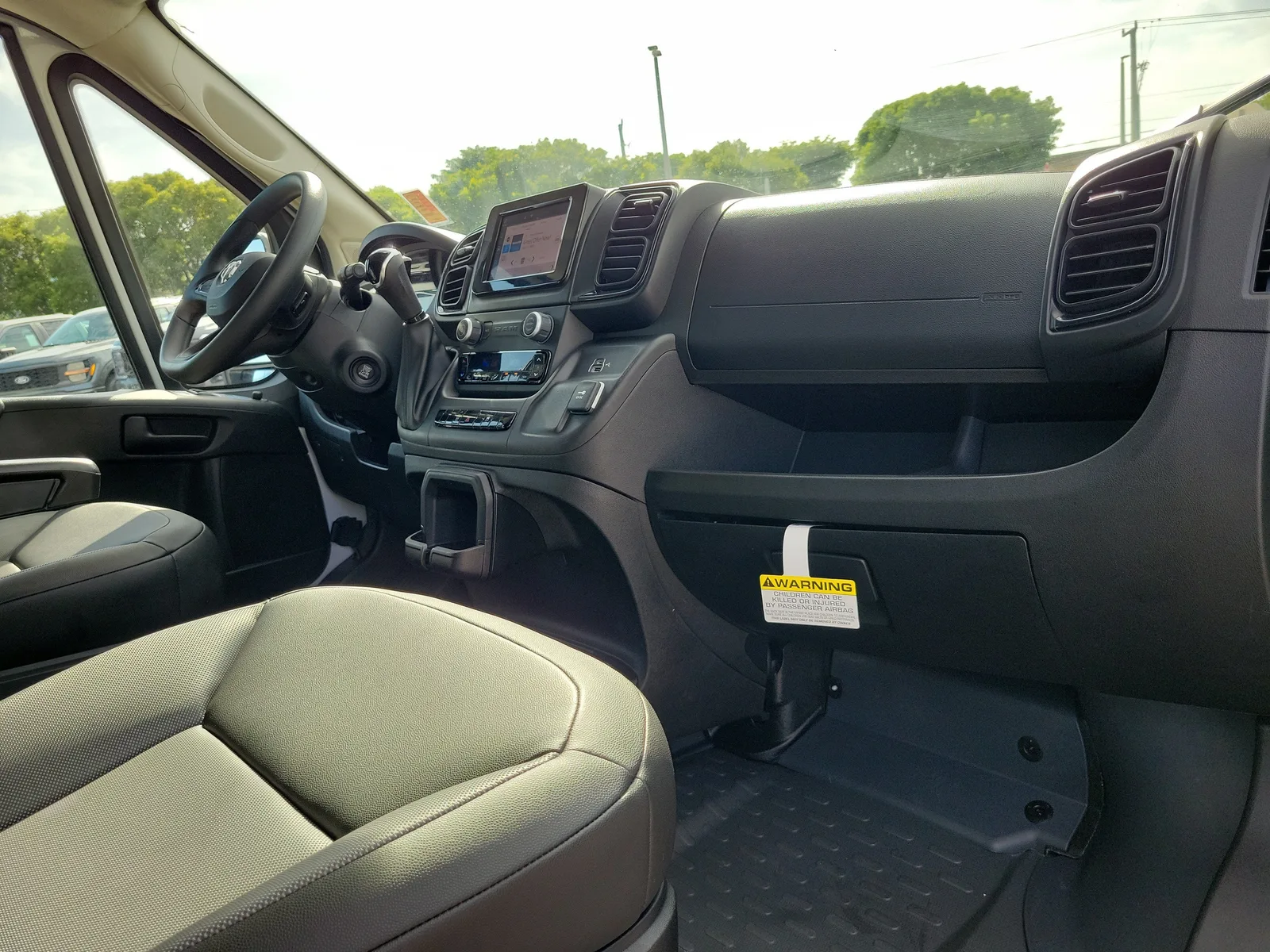 2026 RAM ProMaster Cargo Van Tradesman photo 18