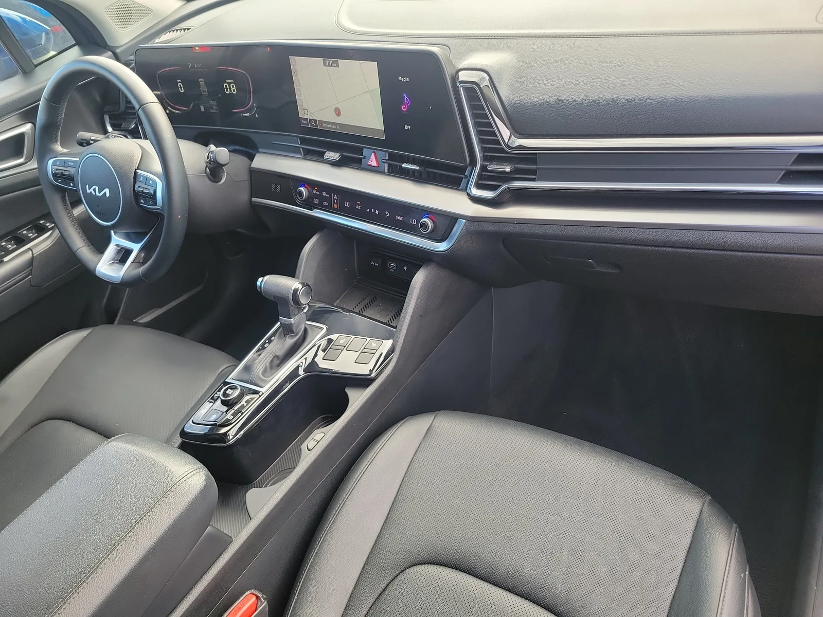 2023 Kia Sportage EX photo 14