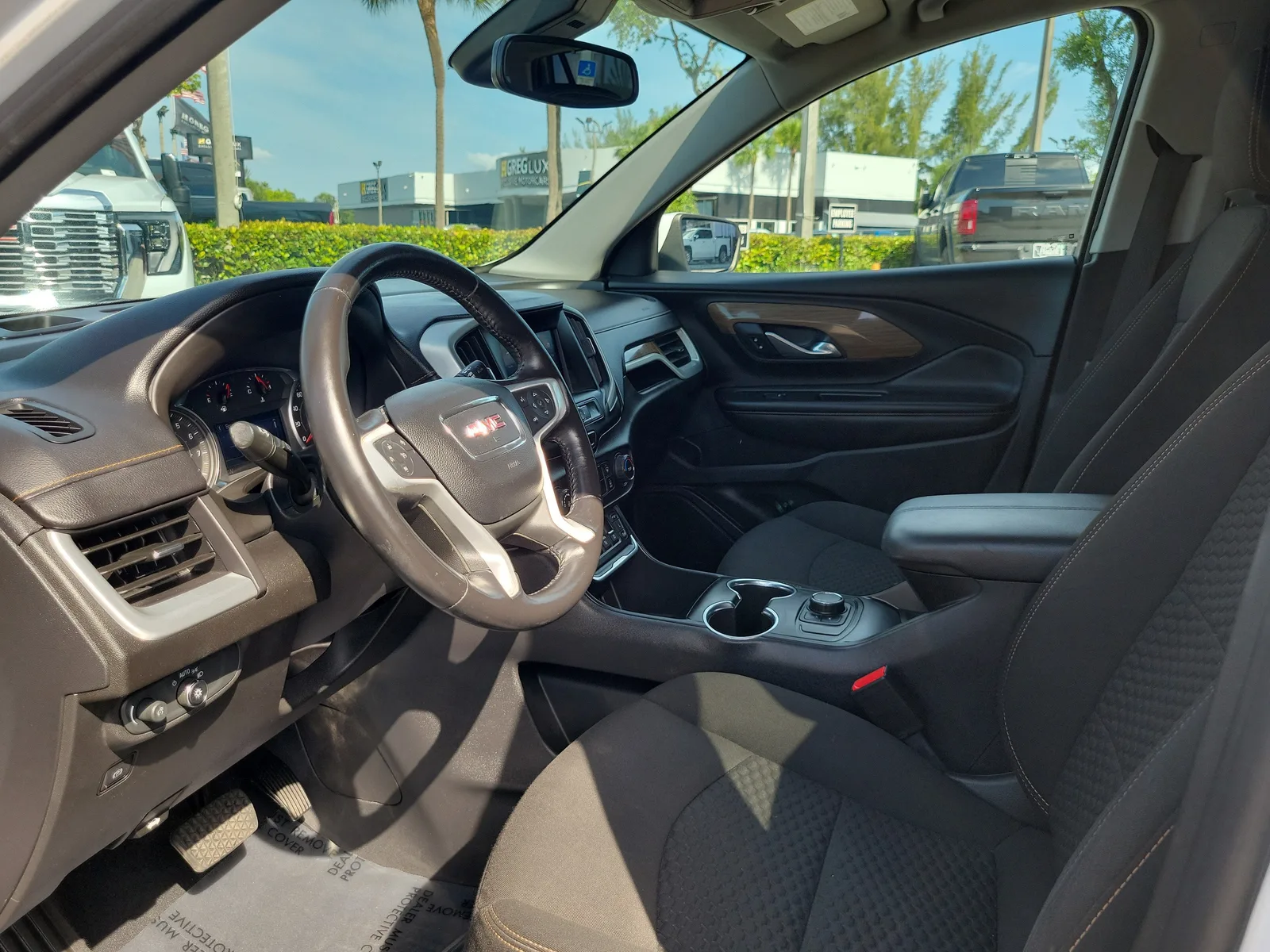 2020 GMC Terrain SLE photo 11