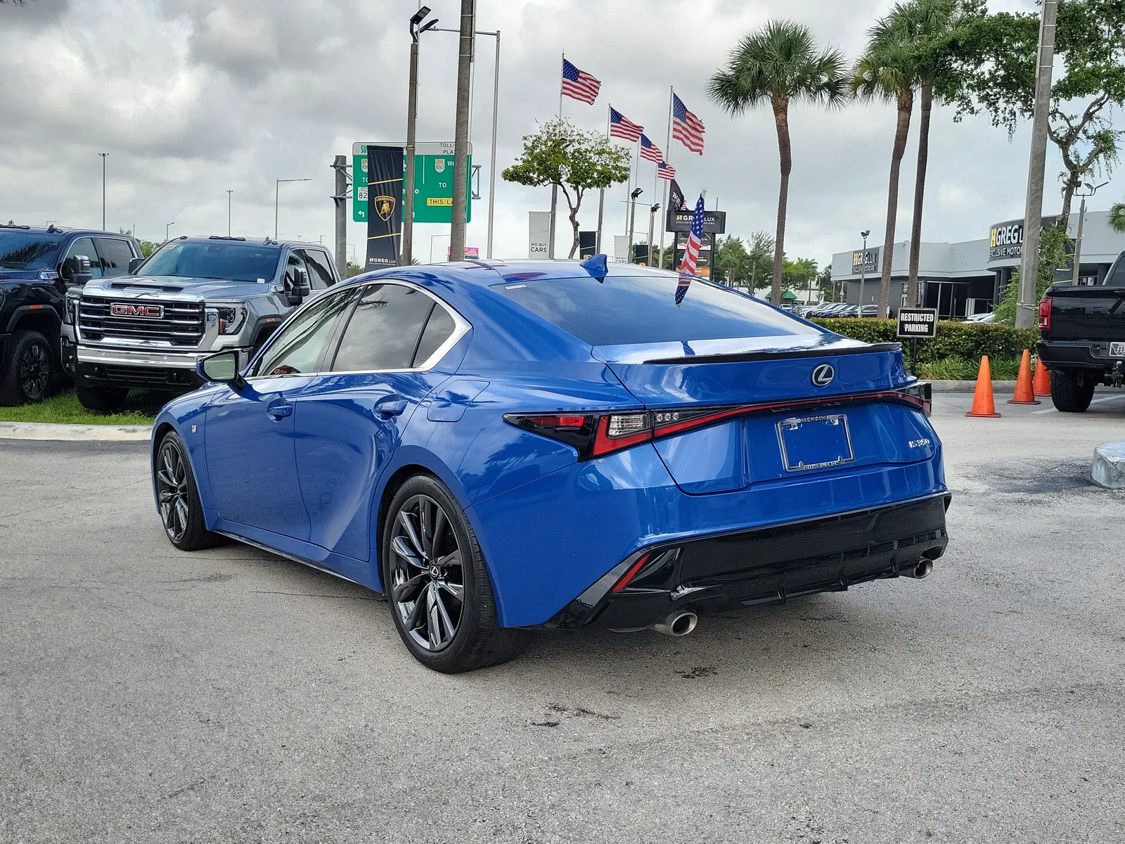 2023 Lexus IS IS 350 F SPORT photo 7
