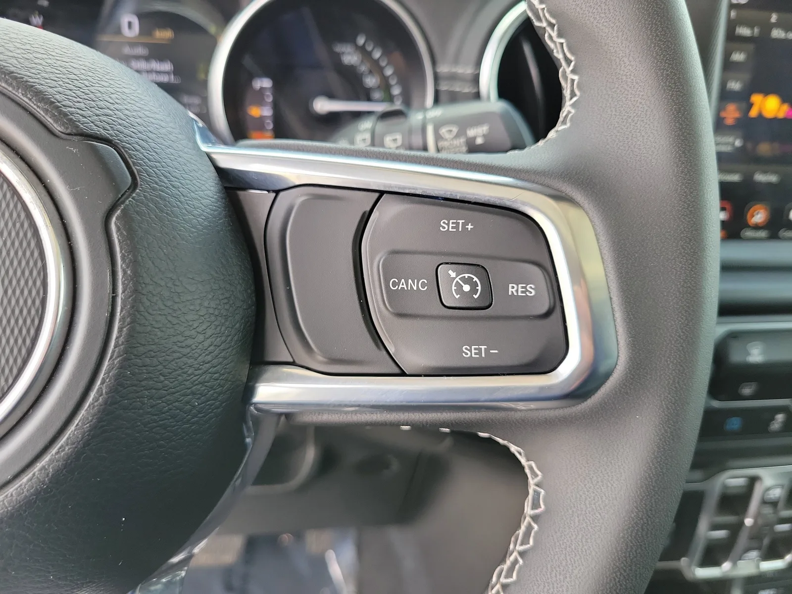 2023 Jeep Wrangler 4xe Sahara 4WD photo 22