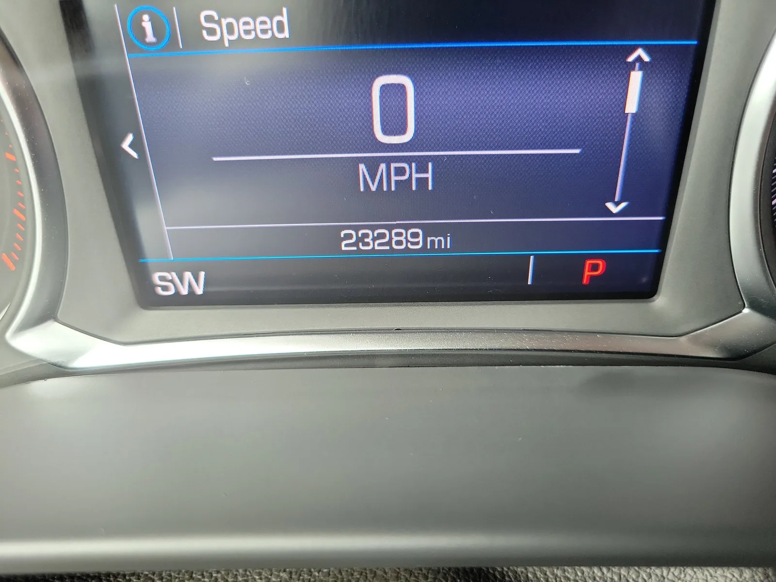 2023 GMC Acadia SLE photo 29