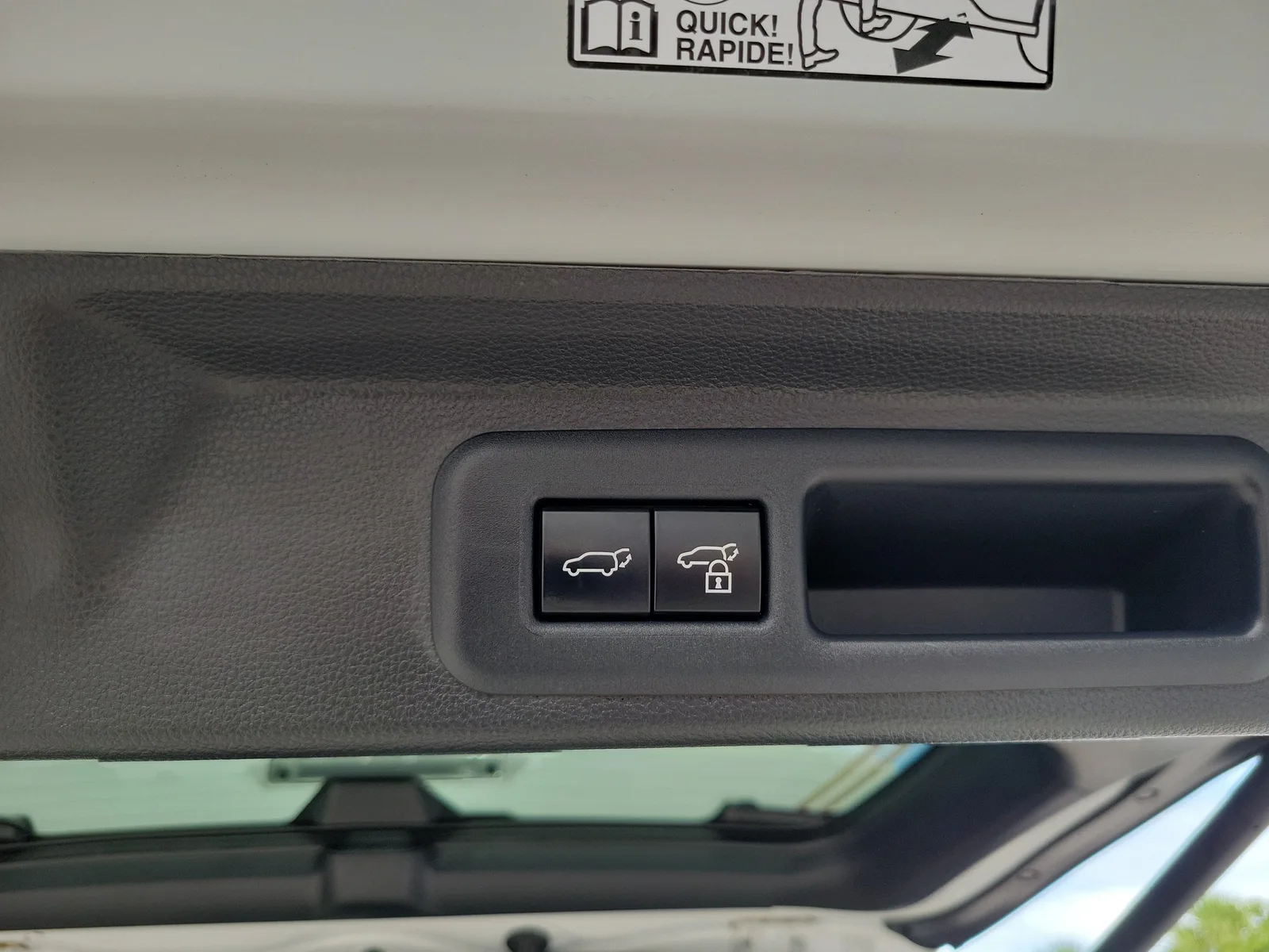 2025 Toyota Sequoia SR5 photo 17