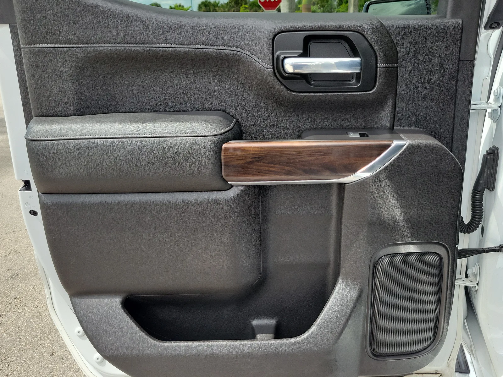 2020 GMC Sierra 1500 SLT photo 26