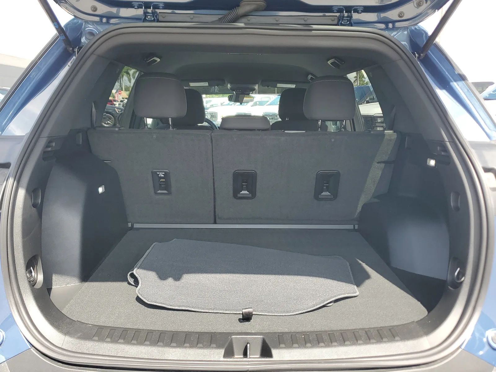 2026 Chevrolet Equinox FWD LT photo 14
