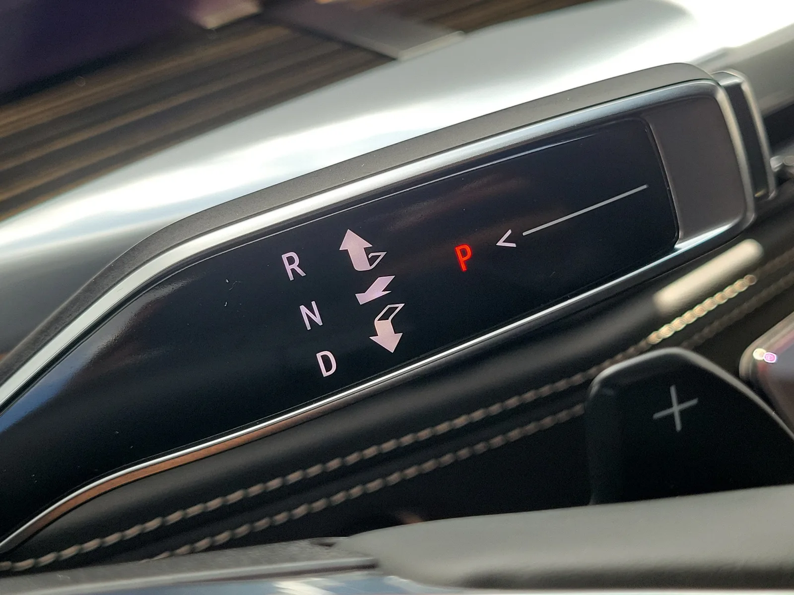 2025 Cadillac Escalade 4WD Premium Luxury photo 25