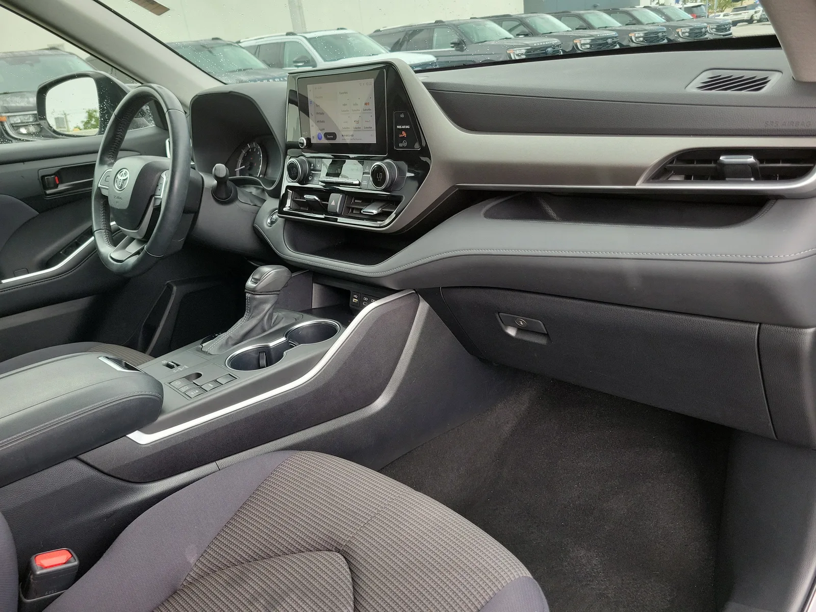 2023 Toyota Highlander LE photo 20
