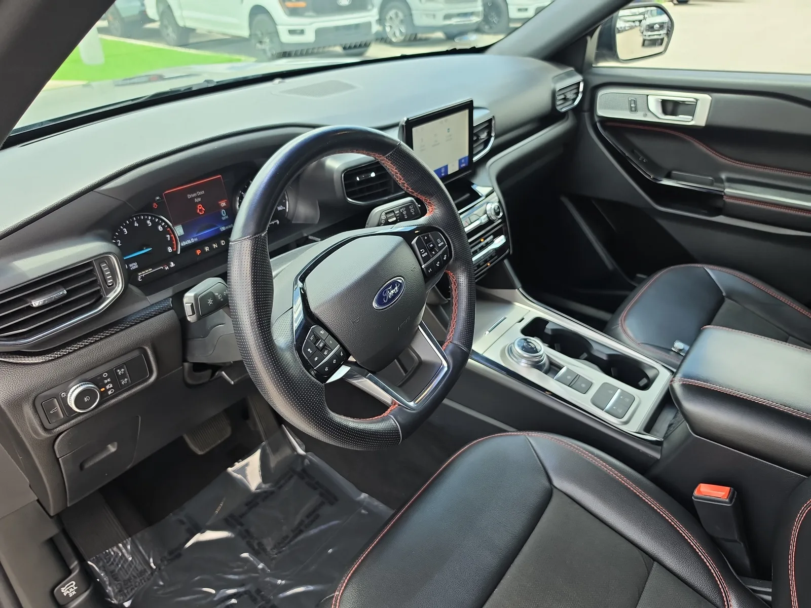2022 Ford Explorer ST-Line photo 7