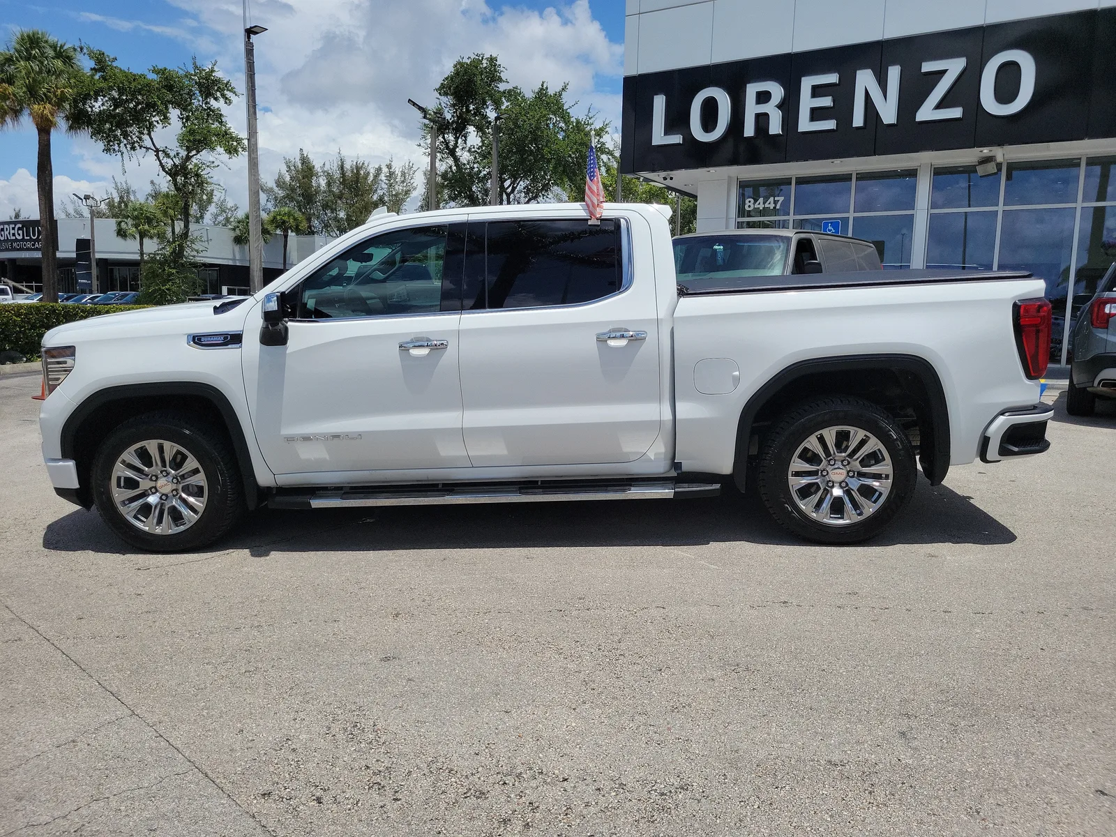 2024 GMC Sierra 1500 Denali photo 8