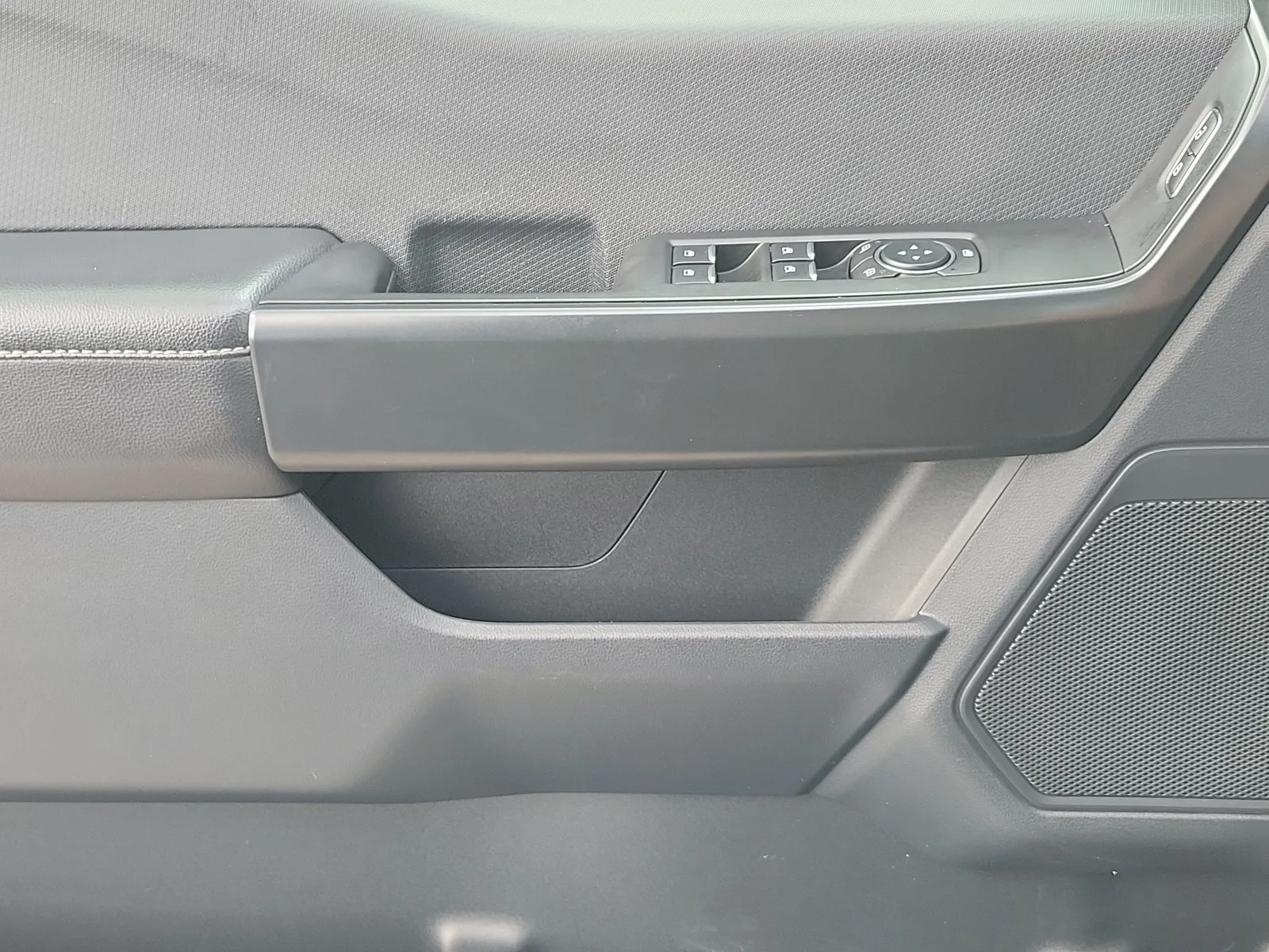 2024 Ford F-150 STX photo 31