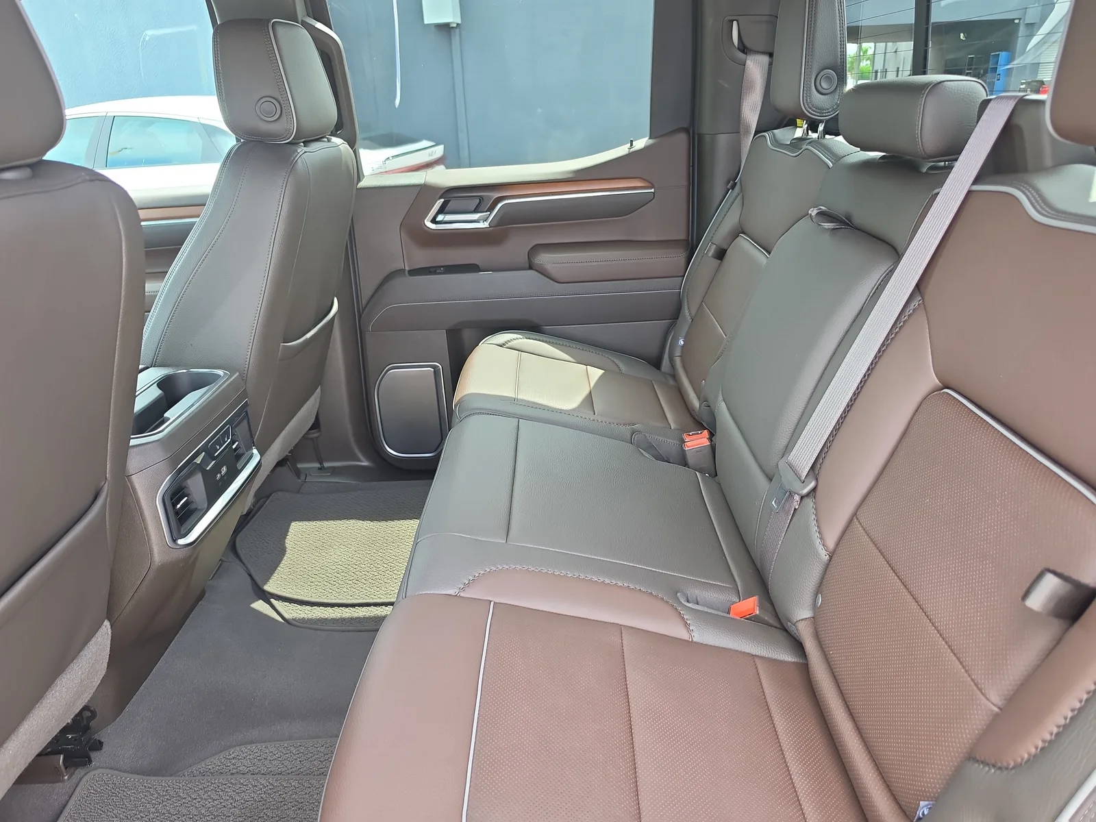 2025 GMC Sierra 1500 Denali 4WD Diesel photo 12