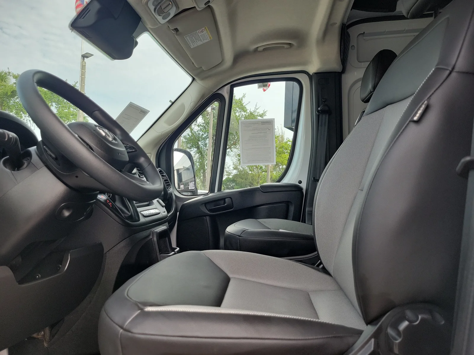 2026 RAM ProMaster Cargo Van Tradesman photo 11