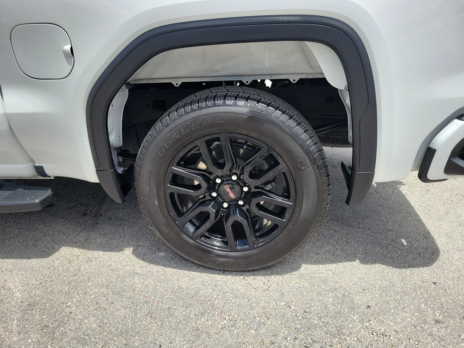 2024 GMC Sierra 1500 Elevation photo 27