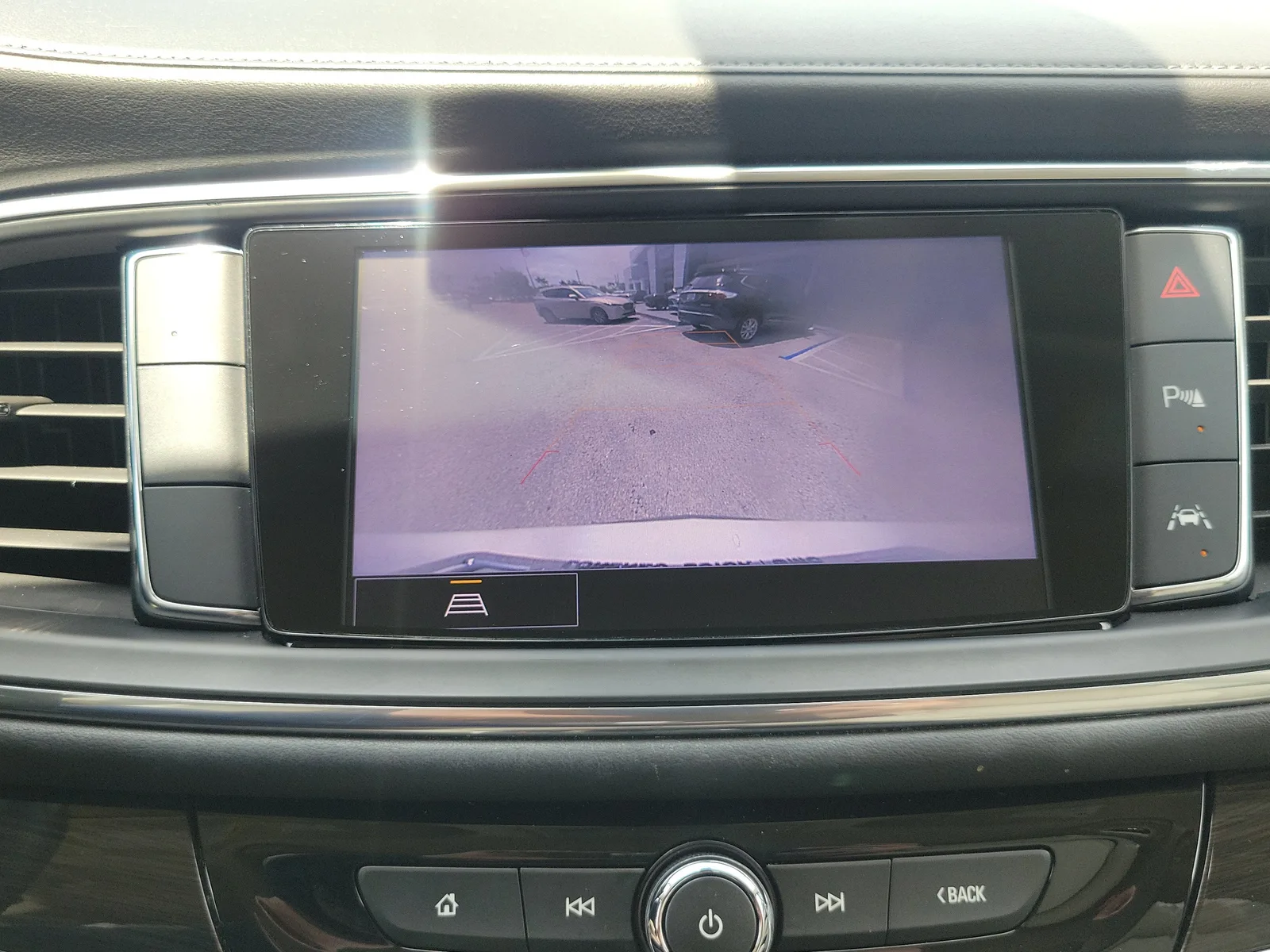 2022 Buick Enclave Essence photo 10