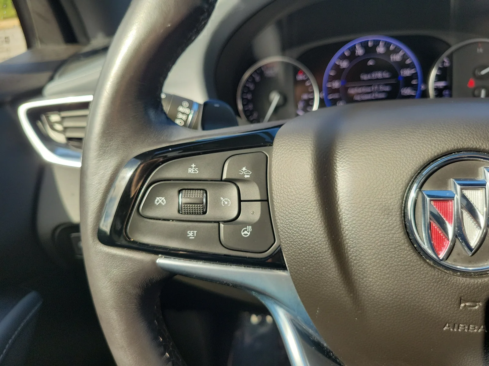 2023 Buick Enclave Premium photo 19