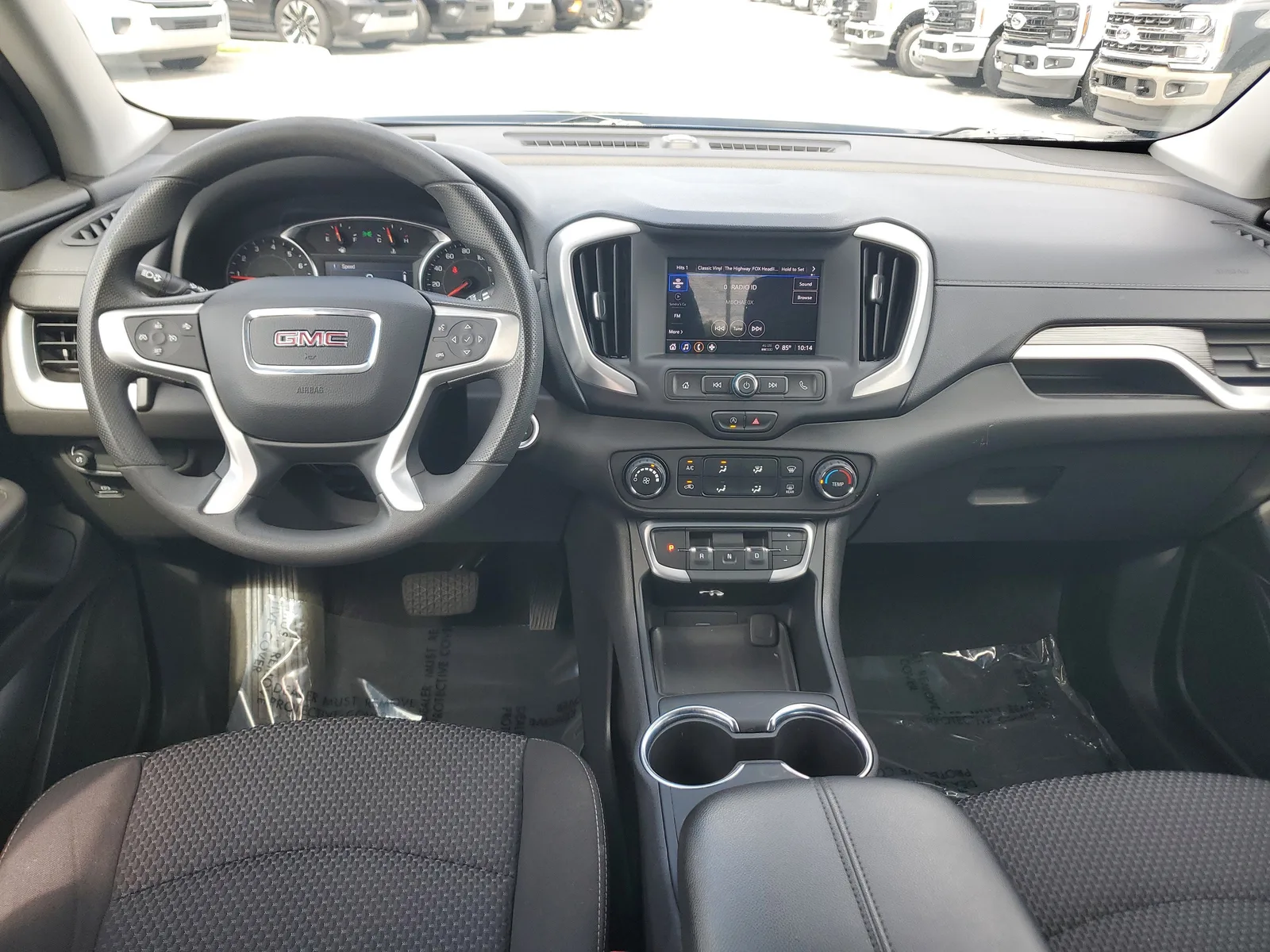 2024 GMC Terrain SLE photo 14