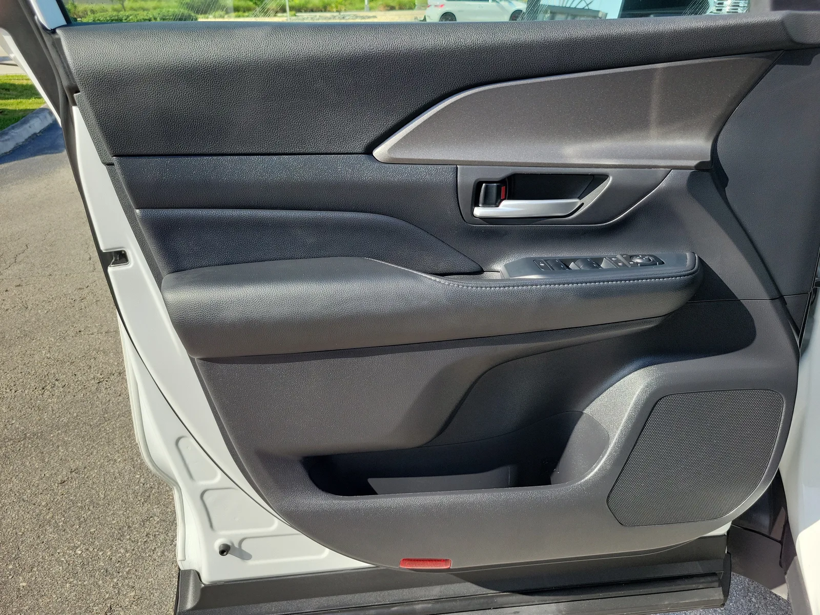 2025 Toyota Grand Highlander Hybrid XLE photo 25