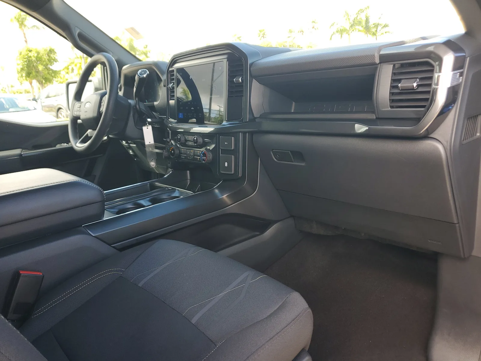 2025 Ford F-150 STX 4WD photo 10