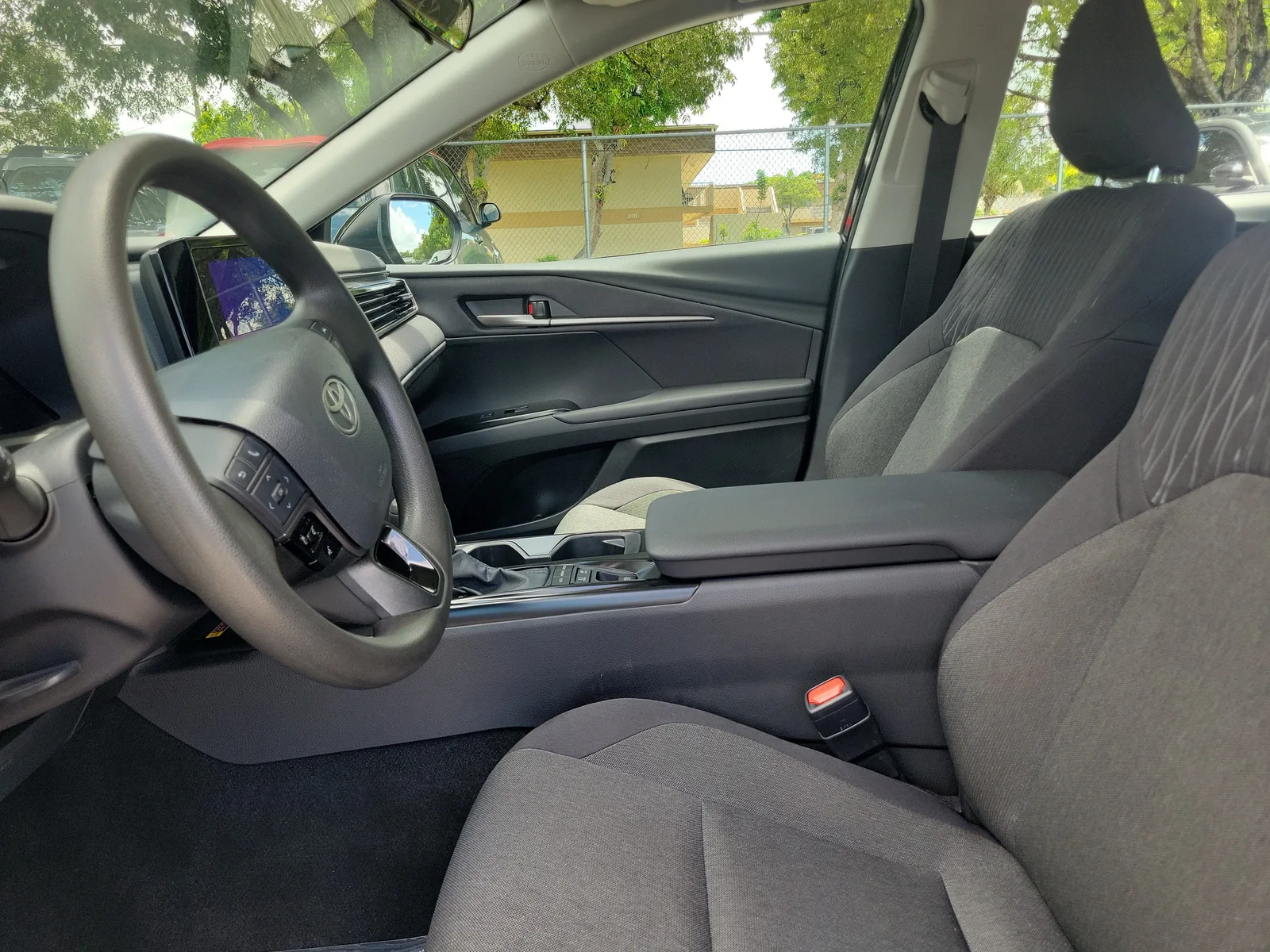2025 Toyota Camry LE photo 20