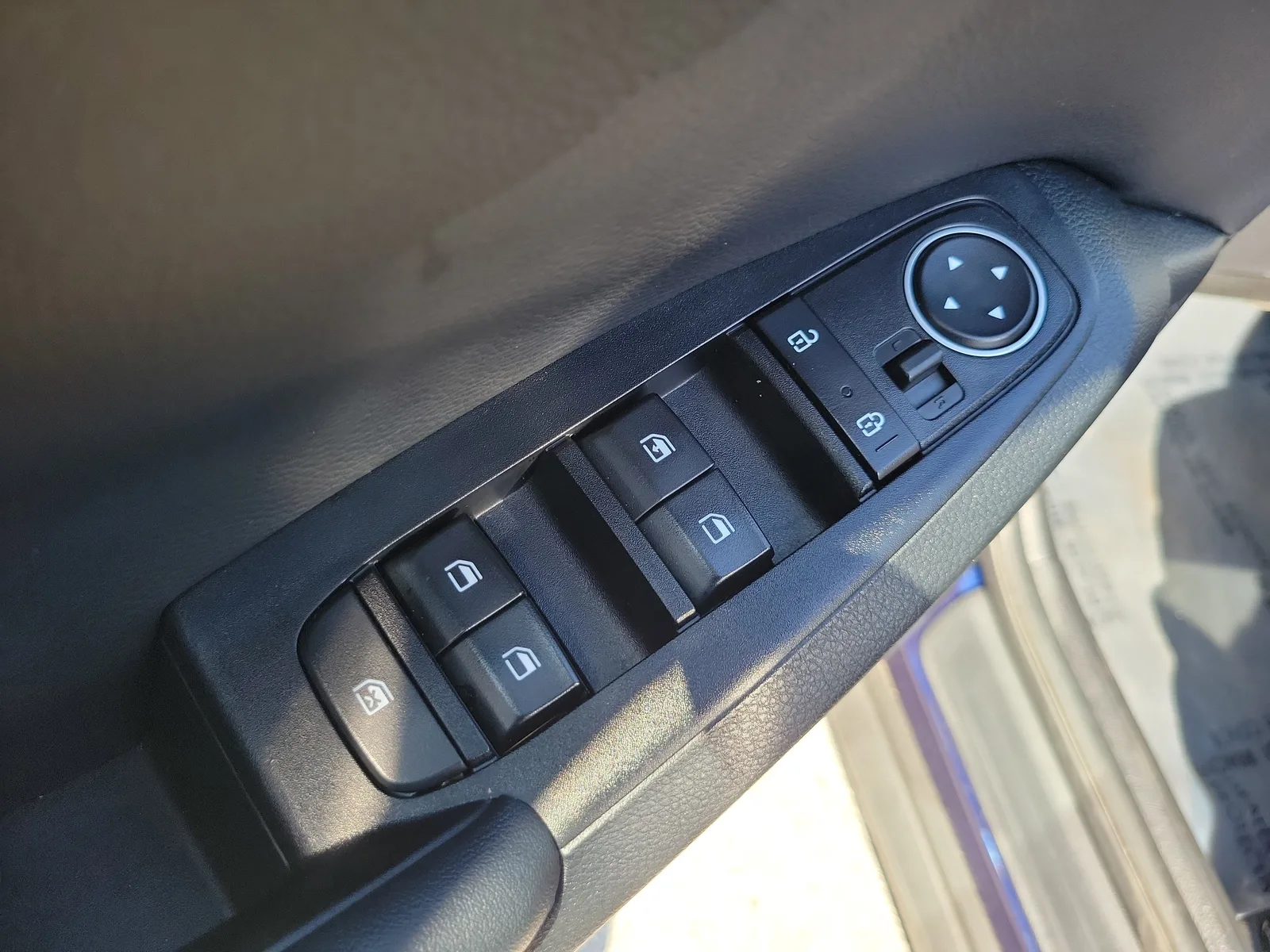 2023 Kia Seltos S photo 23