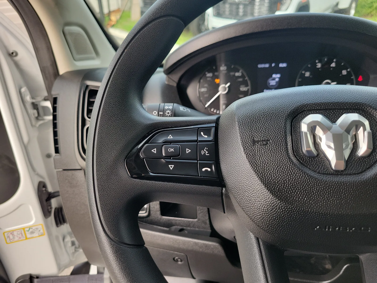 2026 RAM ProMaster Cargo Van Tradesman photo 18