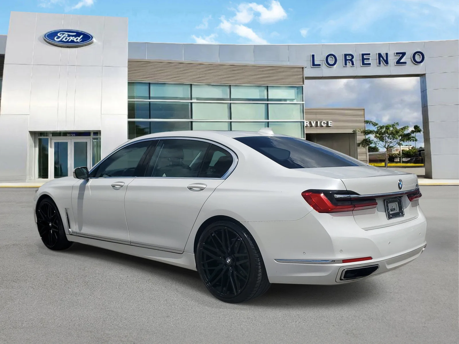 2022 BMW 7 Series 740i photo 7