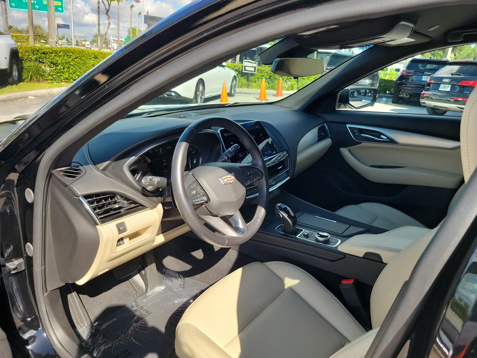 2024 Cadillac CT5 Luxury photo 9