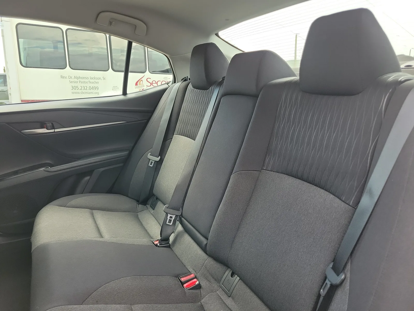 2025 Toyota Camry LE photo 12