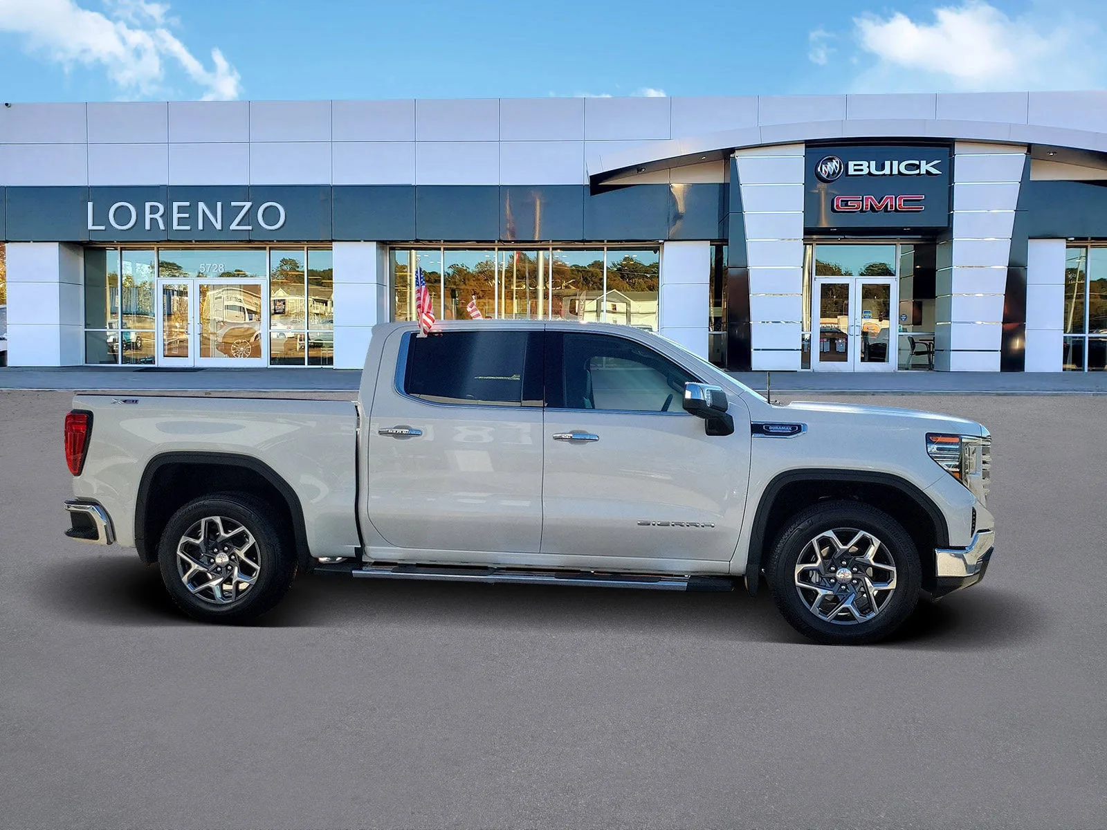 2023 GMC Sierra 1500 SLT photo 4