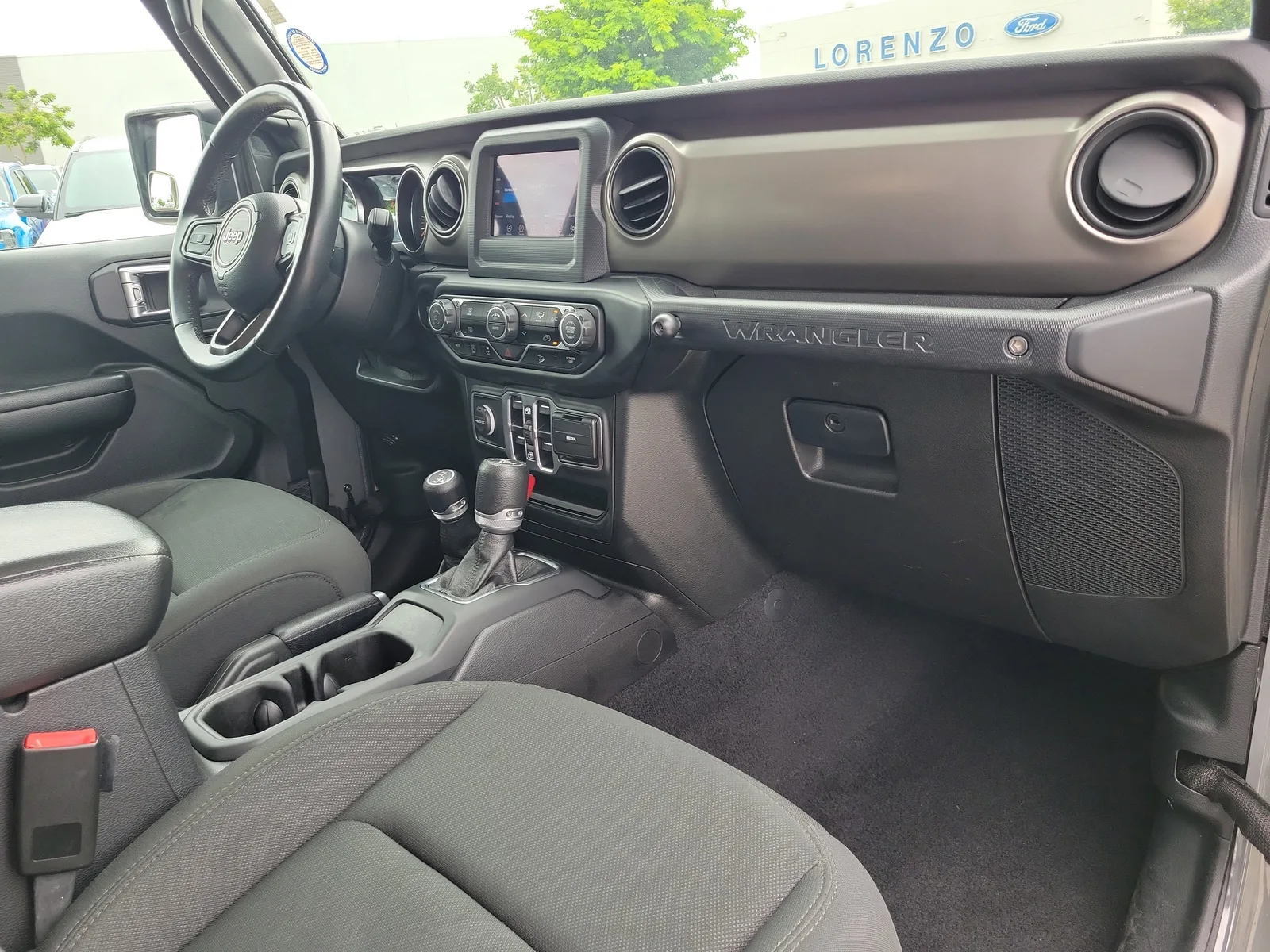 2020 Jeep Wrangler Unlimited Willys 4WD Diesel photo 15
