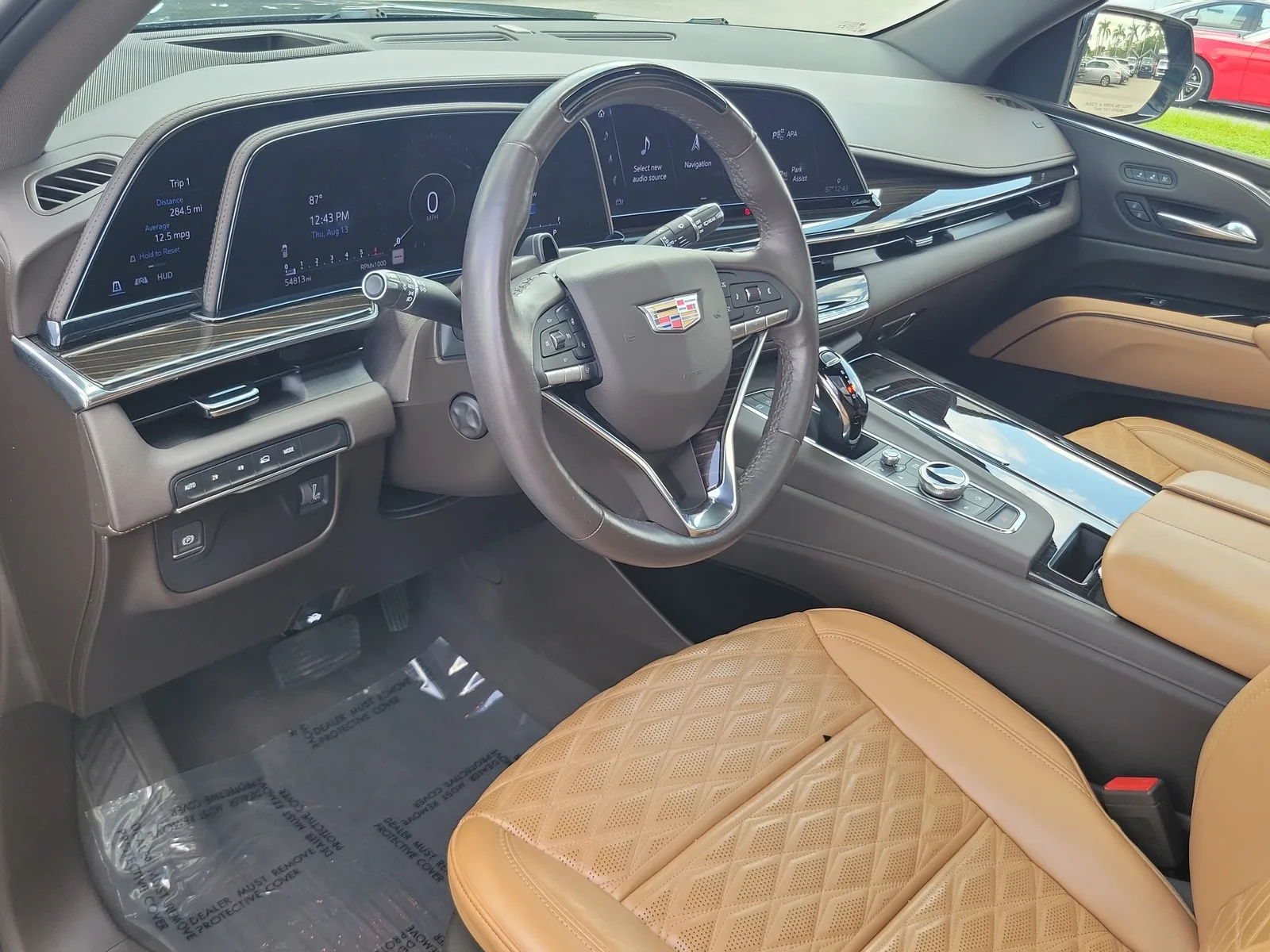 2023 Cadillac Escalade 4WD Premium Luxury photo 9
