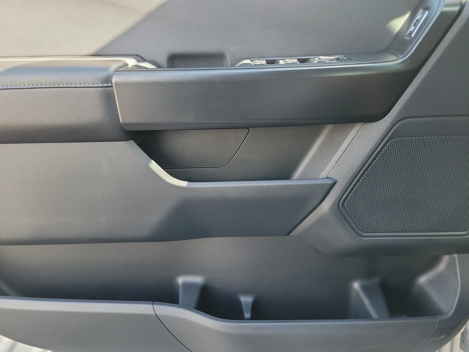 2024 Ford F-150 STX photo 26