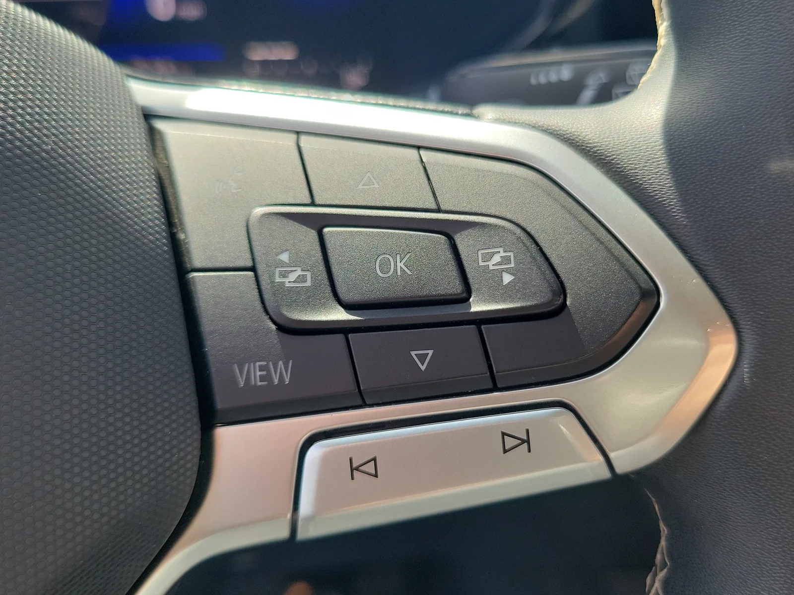 2022 Volkswagen Taos SE photo 23