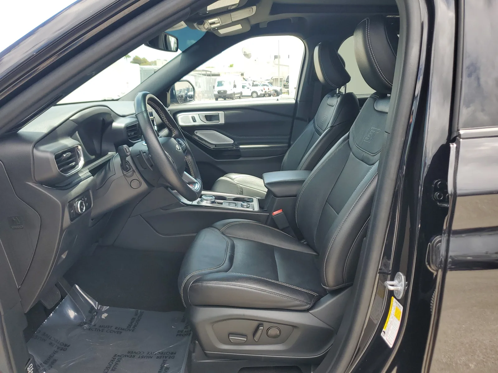 2023 Ford Explorer ST 4WD photo 11