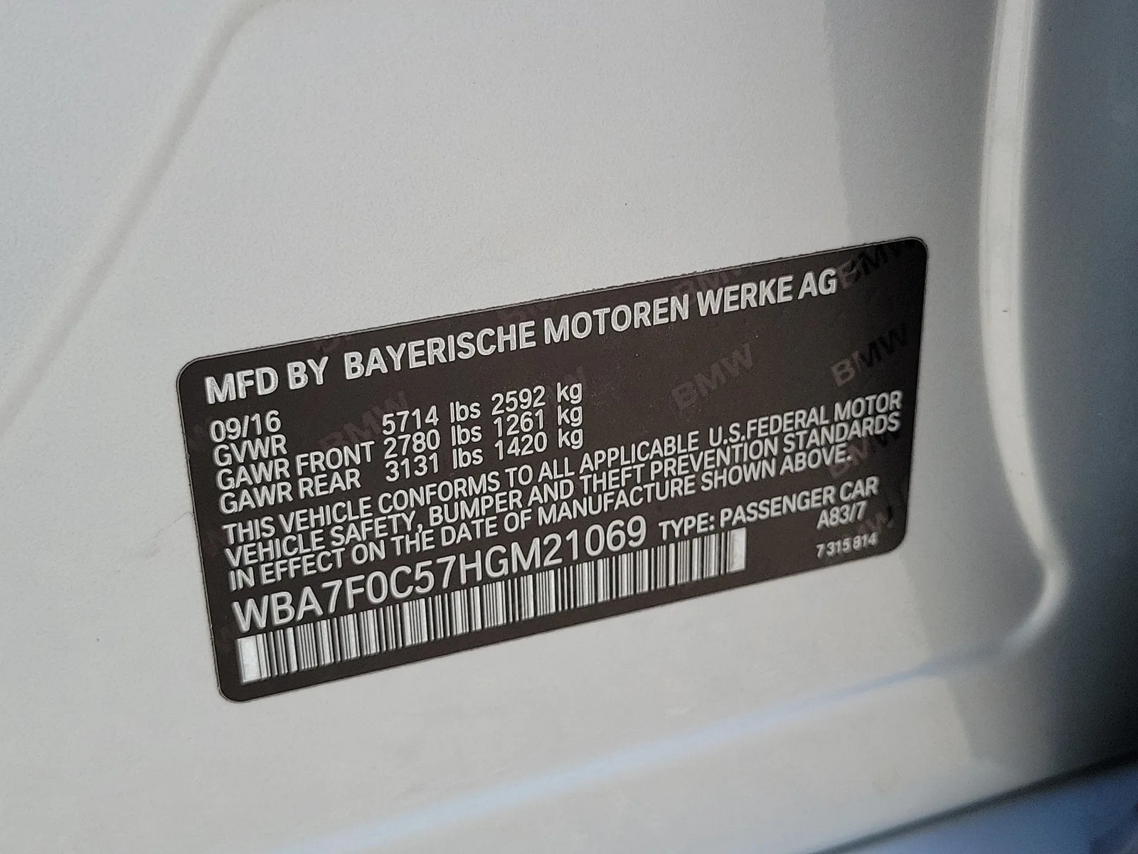 2017 BMW 7 Series 750i photo 33
