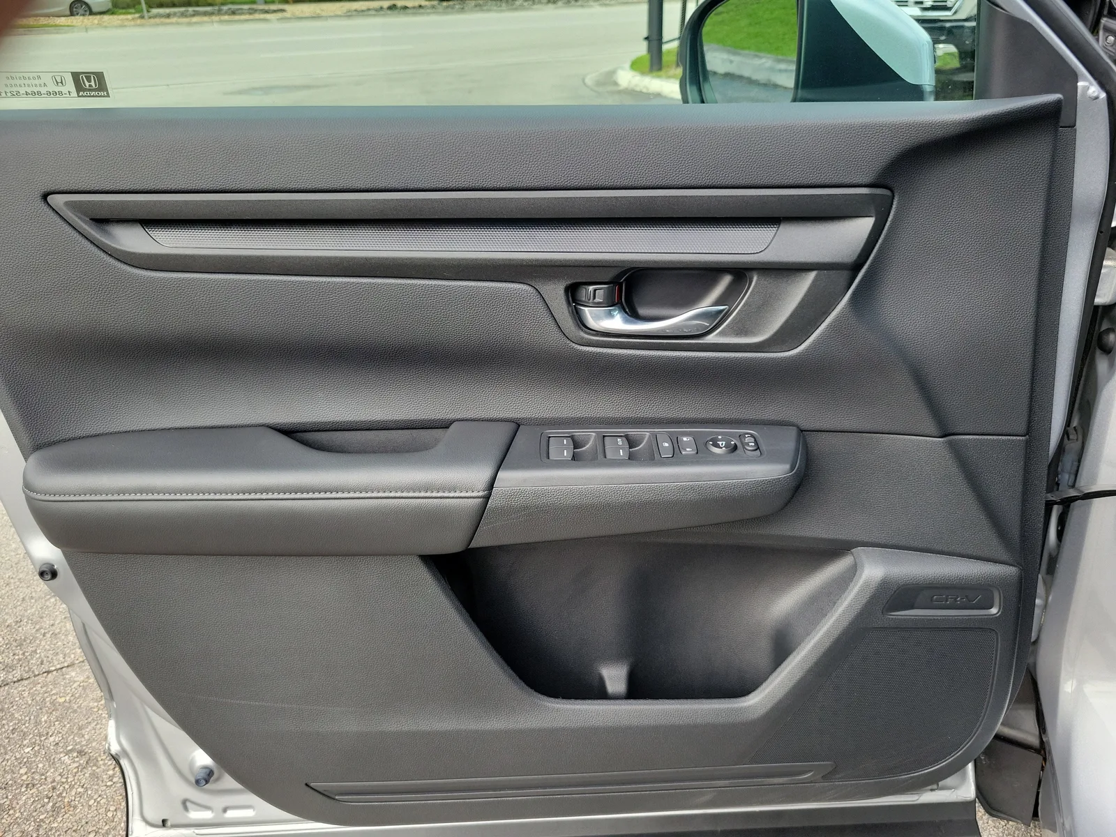 2025 Honda CR-V LX photo 17