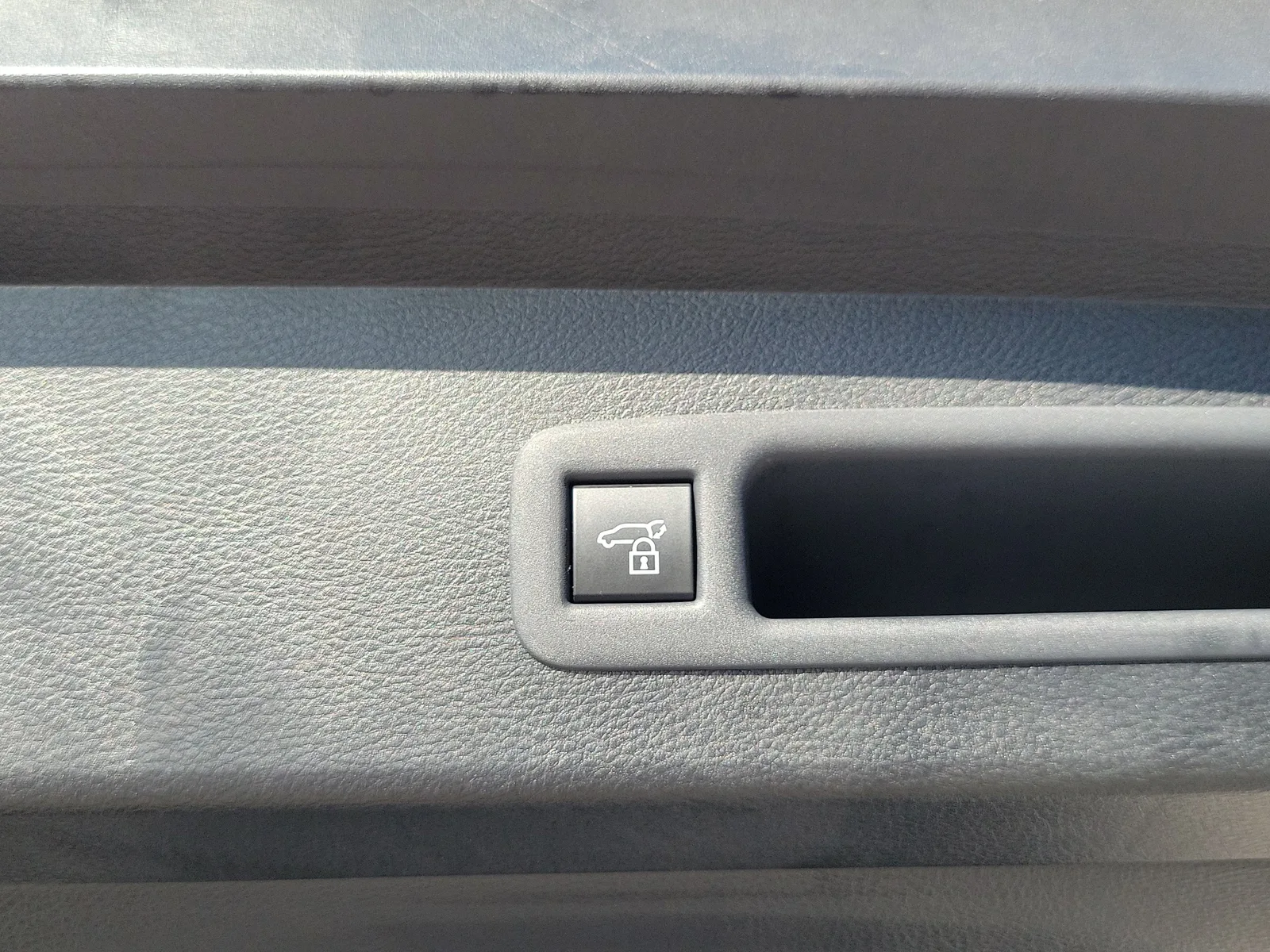 2026 Toyota Sienna XLE photo 19