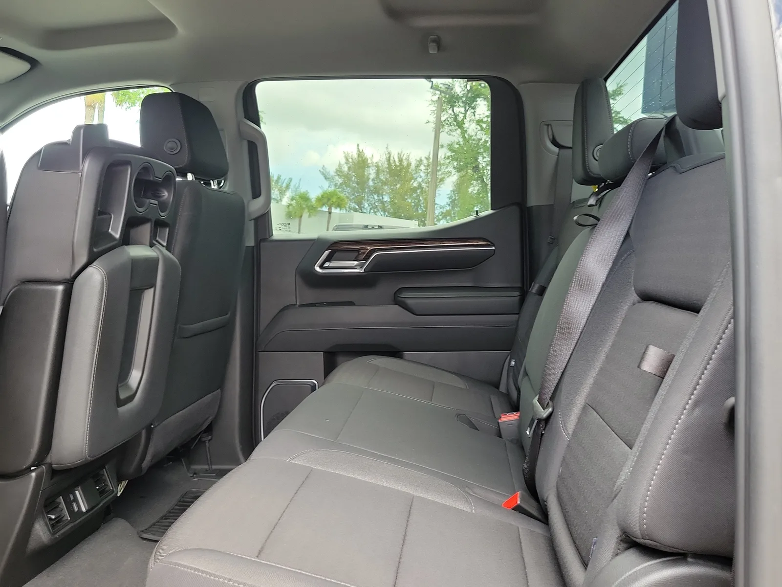 2024 GMC Sierra 1500 Elevation photo 13