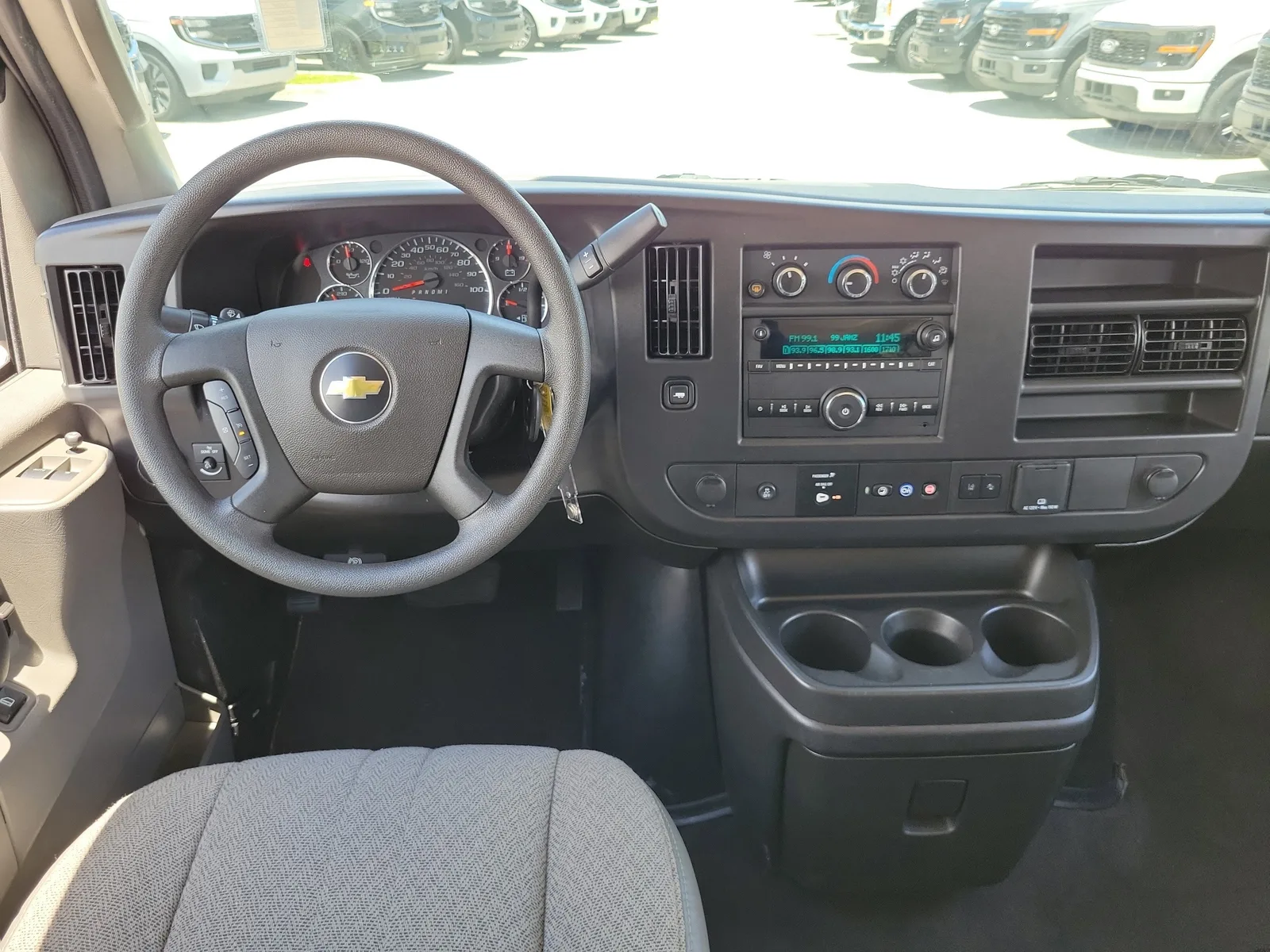 2025 Chevrolet Express Passenger LT photo 21