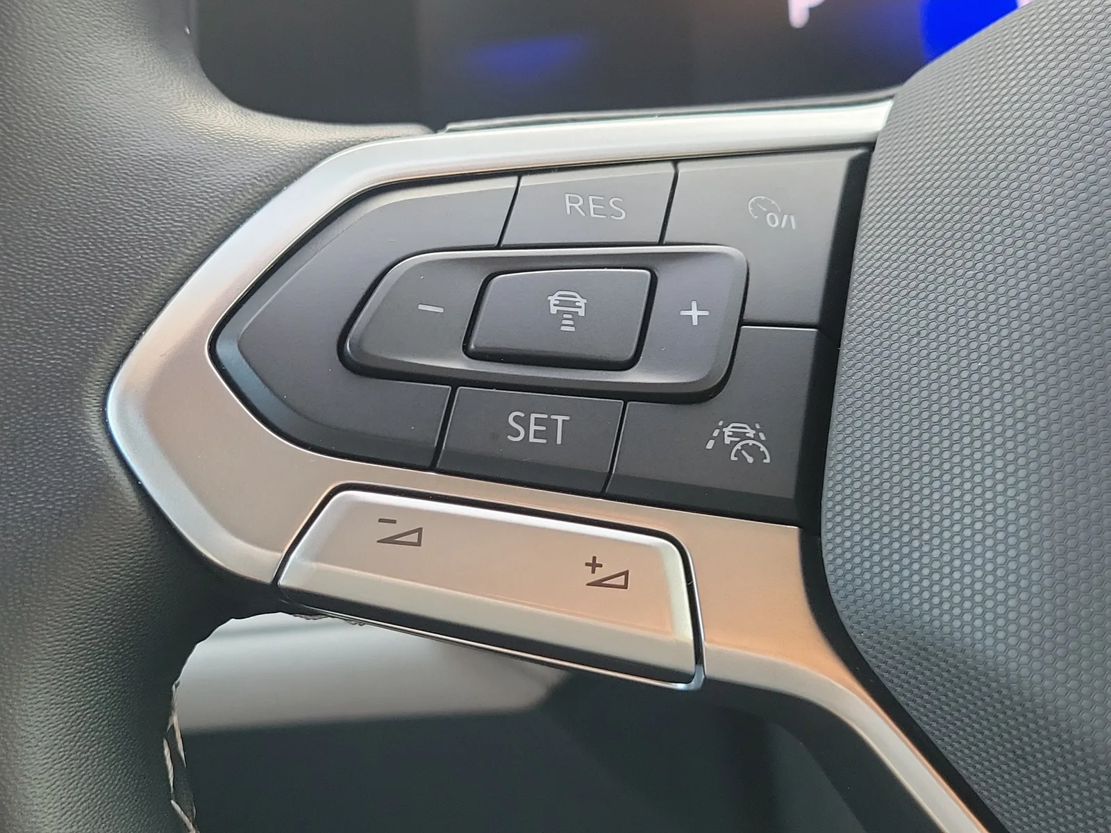 2025 Volkswagen Taos S photo 21