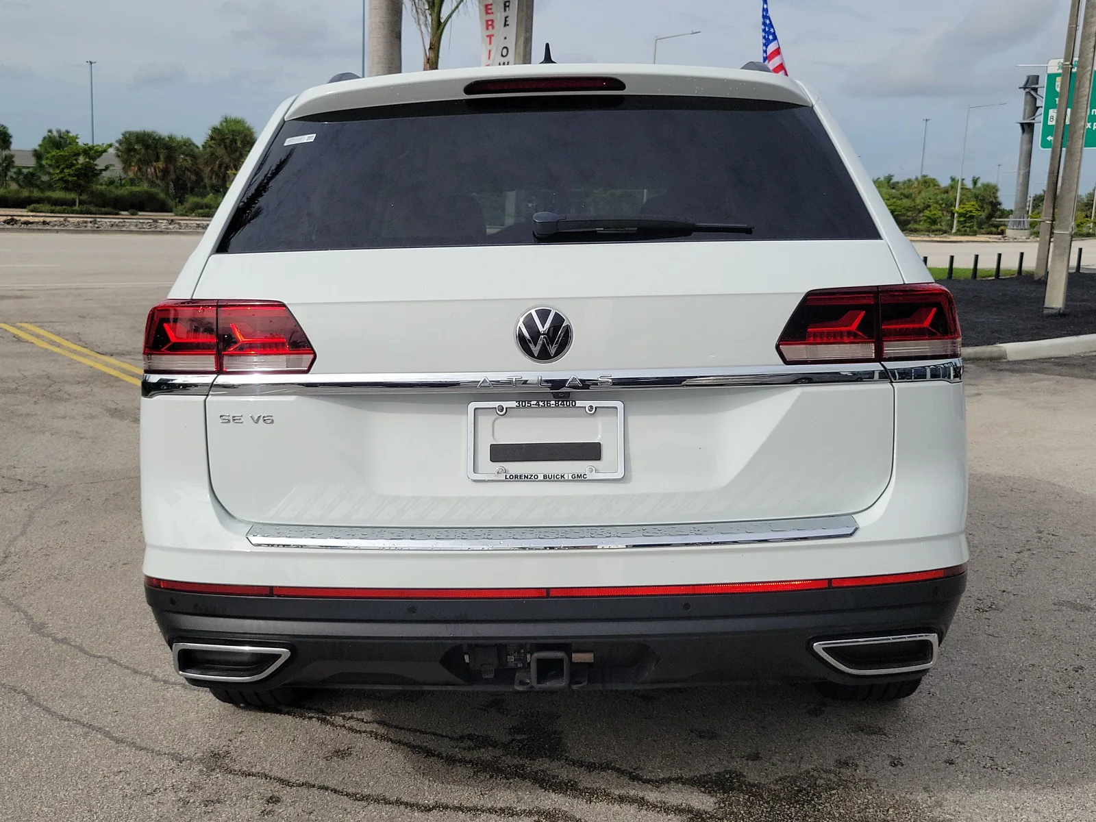 2022 Volkswagen Atlas 3.6L V6 SE w/Technology photo 6