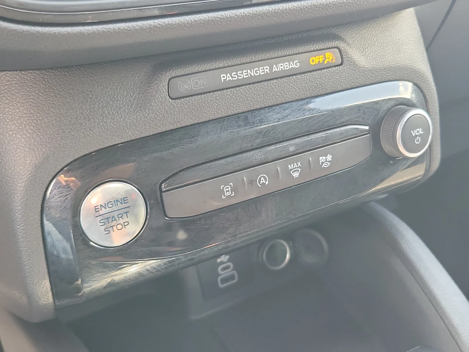 2024 Ford Escape ST-Line photo 25