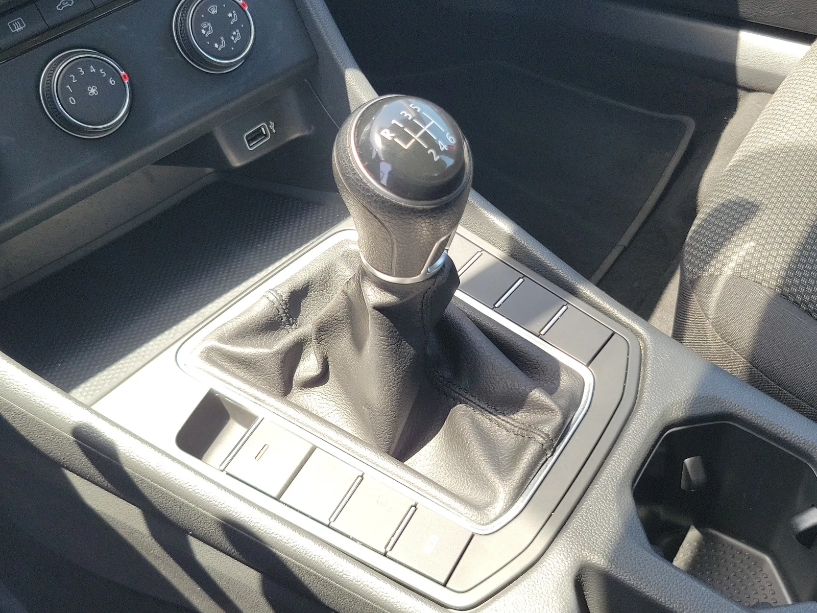 2019 Volkswagen Jetta S photo 23