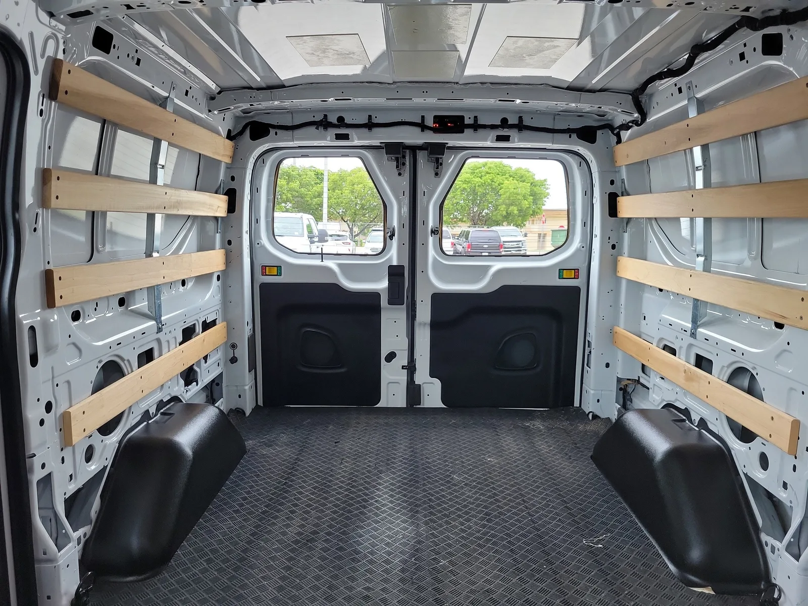 2025 Ford Transit Cargo Van Base photo 30