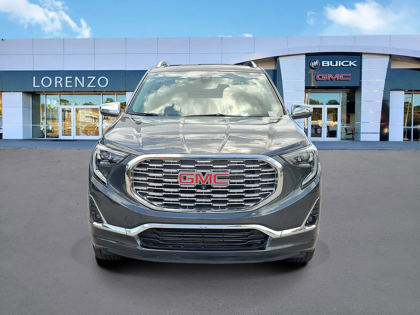 2019 GMC Terrain Denali photo 2