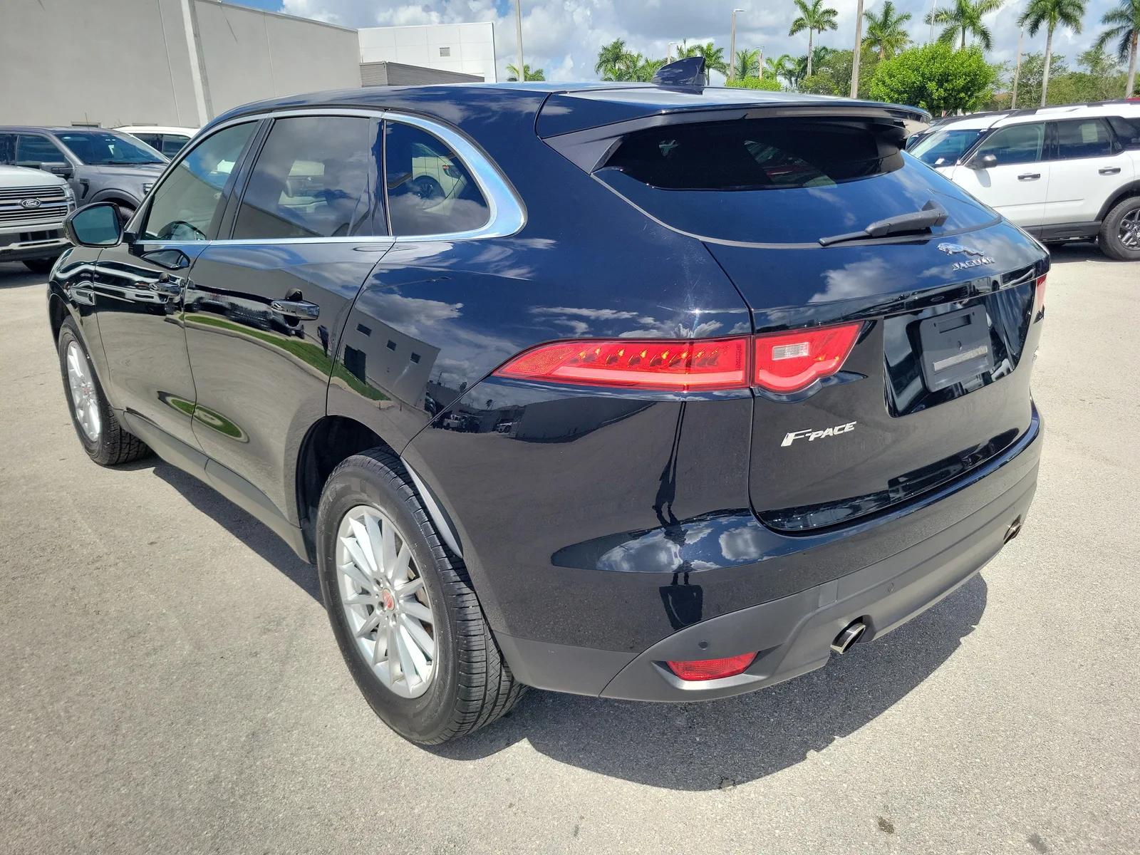2019 Jaguar F-PACE 25t photo 7