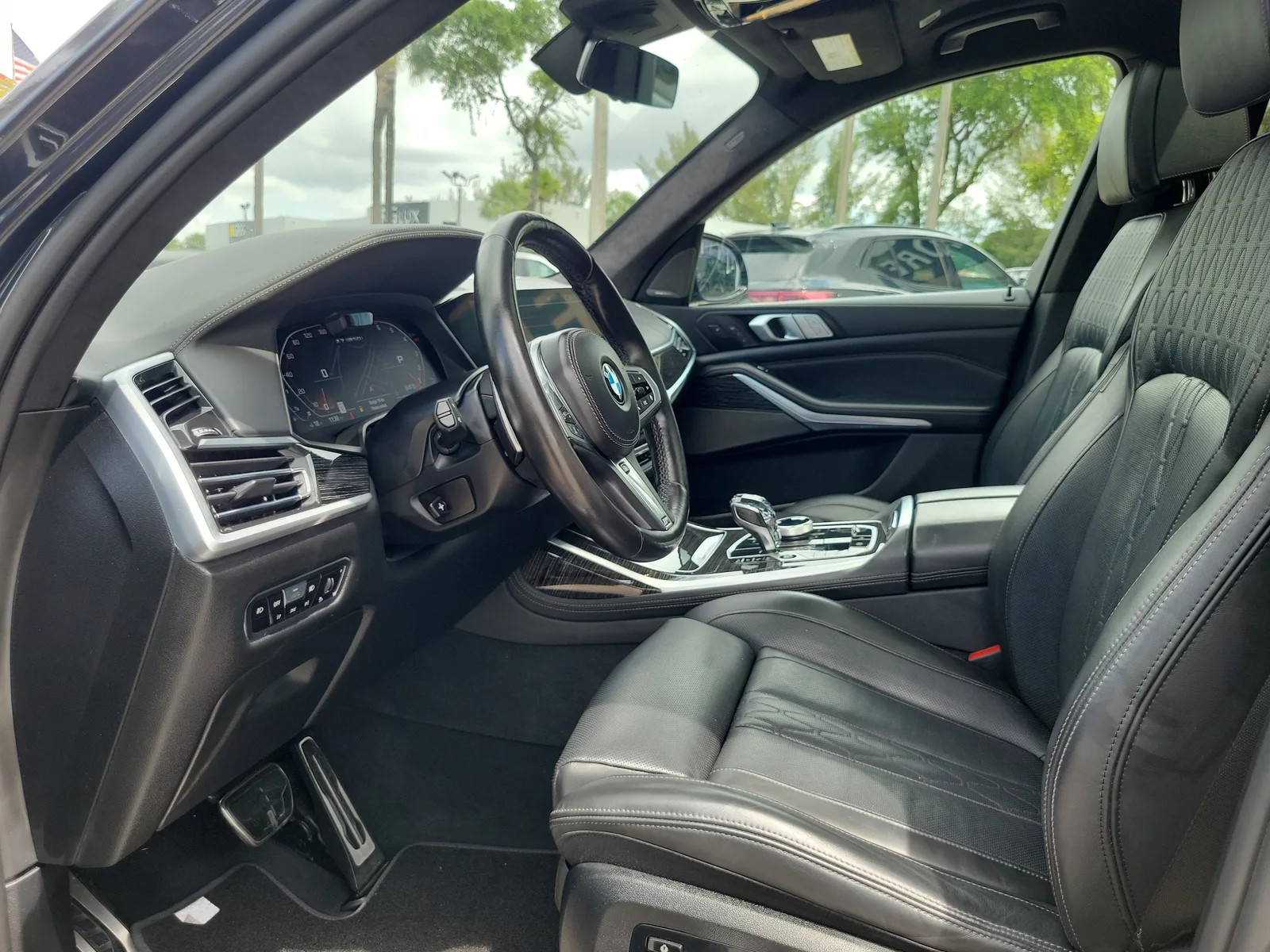 2022 BMW X7 M50i photo 19