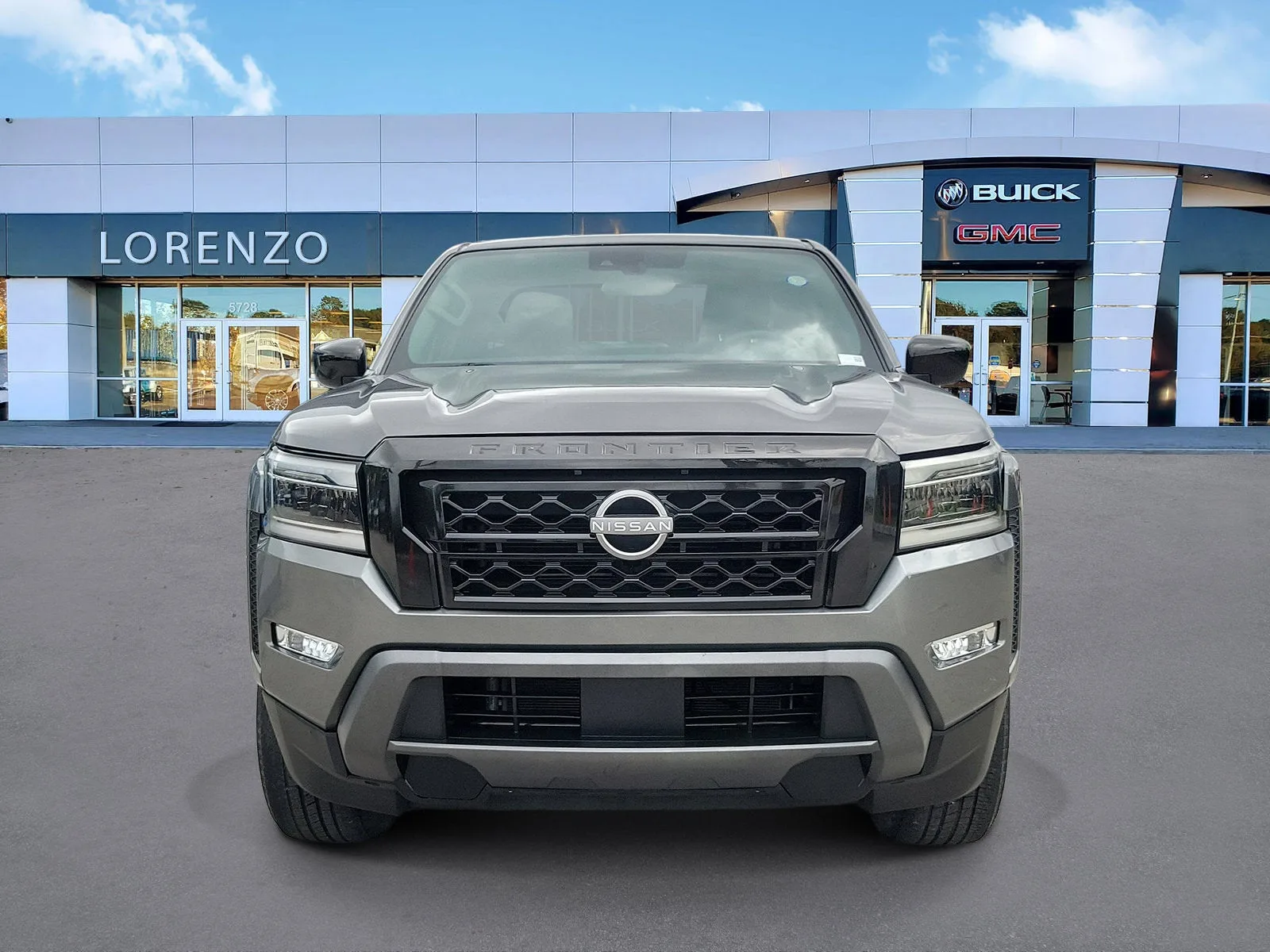 2023 Nissan Frontier SV photo 2