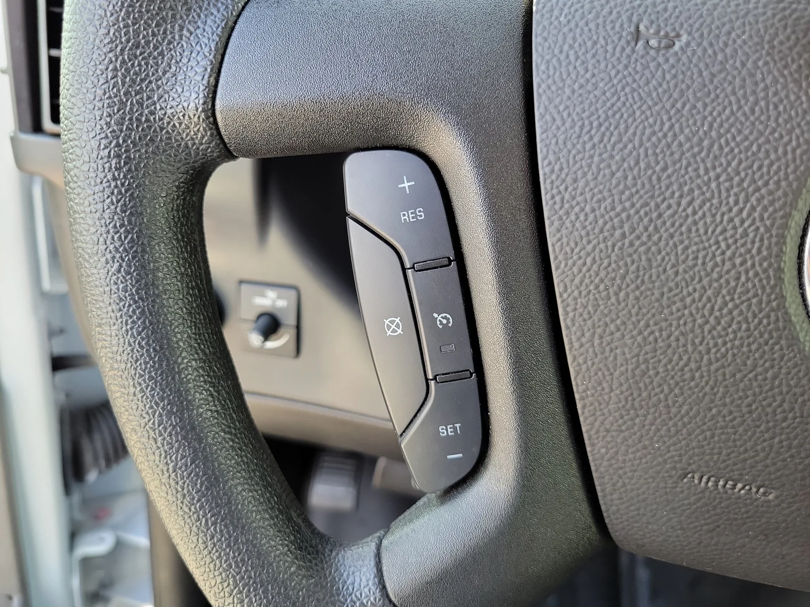 2025 Chevrolet Express Cargo Van Work Van photo 20